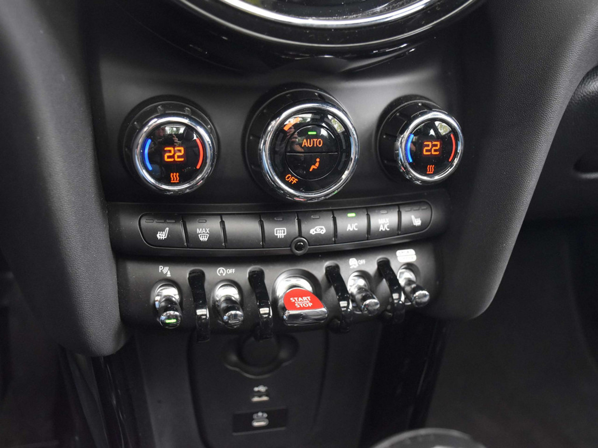 47330734-25.jpg