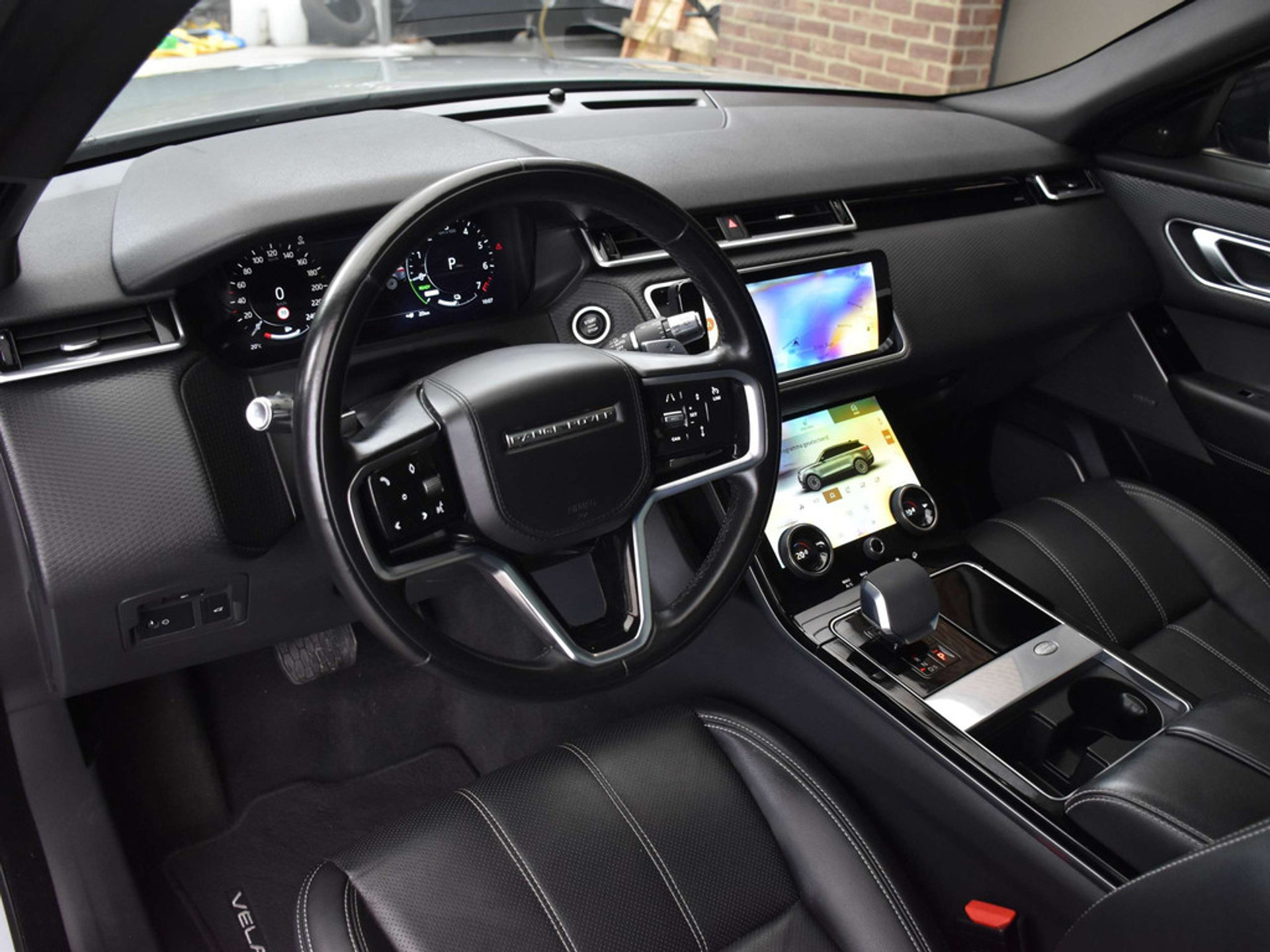 47462901-7.jpg